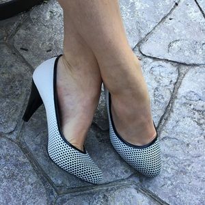 Adorable polka dot heels